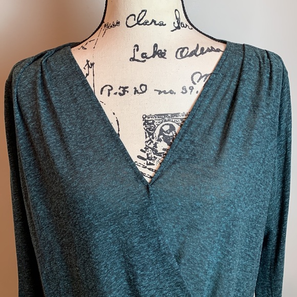 Elan Long Sleeve Faux Wrap Top NEW! - Picture 2 of 7